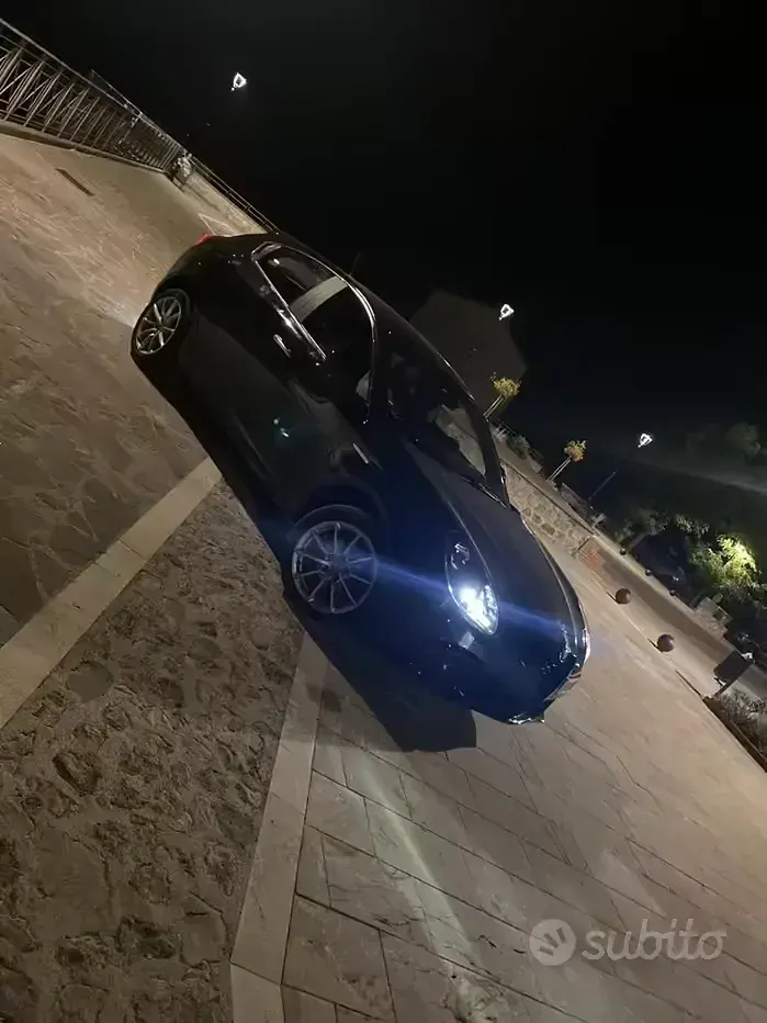 Usata Alfa Romeo Giulietta 105 CV (77 kW) 2012 Nero Utilitaria