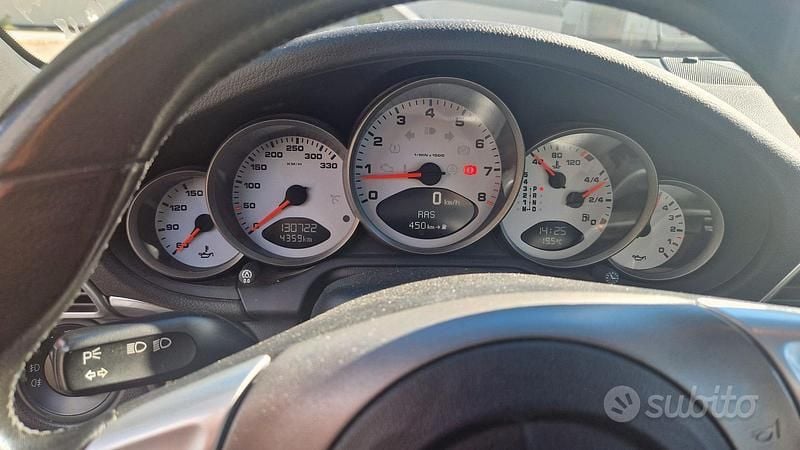 Usata Porsche 997 325 CV (239 kW) 2005 Nero Cabrio