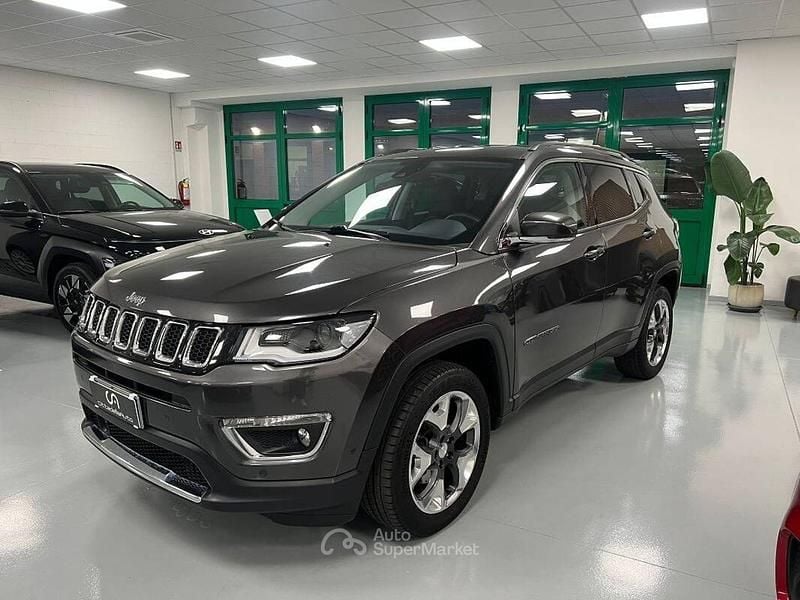 Usata Jeep Compass Limited 140 CV (102 kW) 2018 Grigio SUV