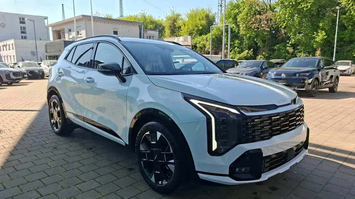 Uusi Kia Sportage GT-Line 136 HP (100 kW) 2026 Musta Katumaasturi