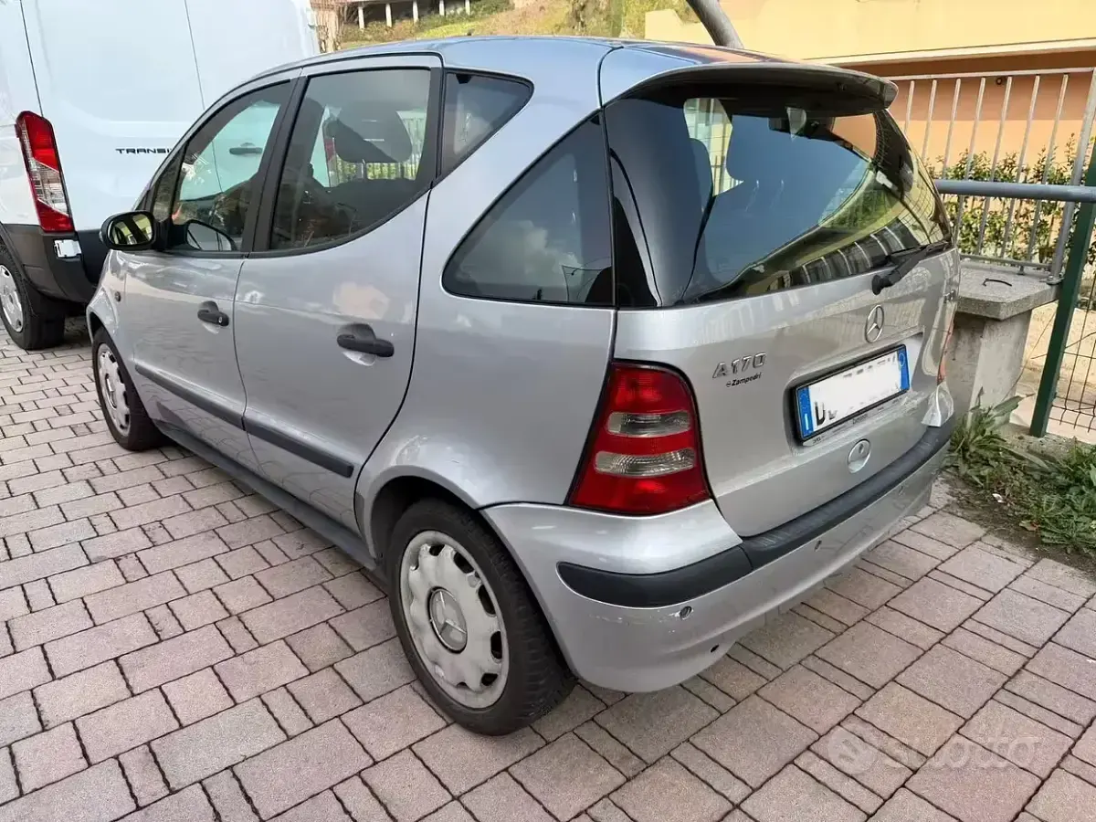 Usata Mercedes A170 95 CV (69 kW) 2004 Grigio Berlina