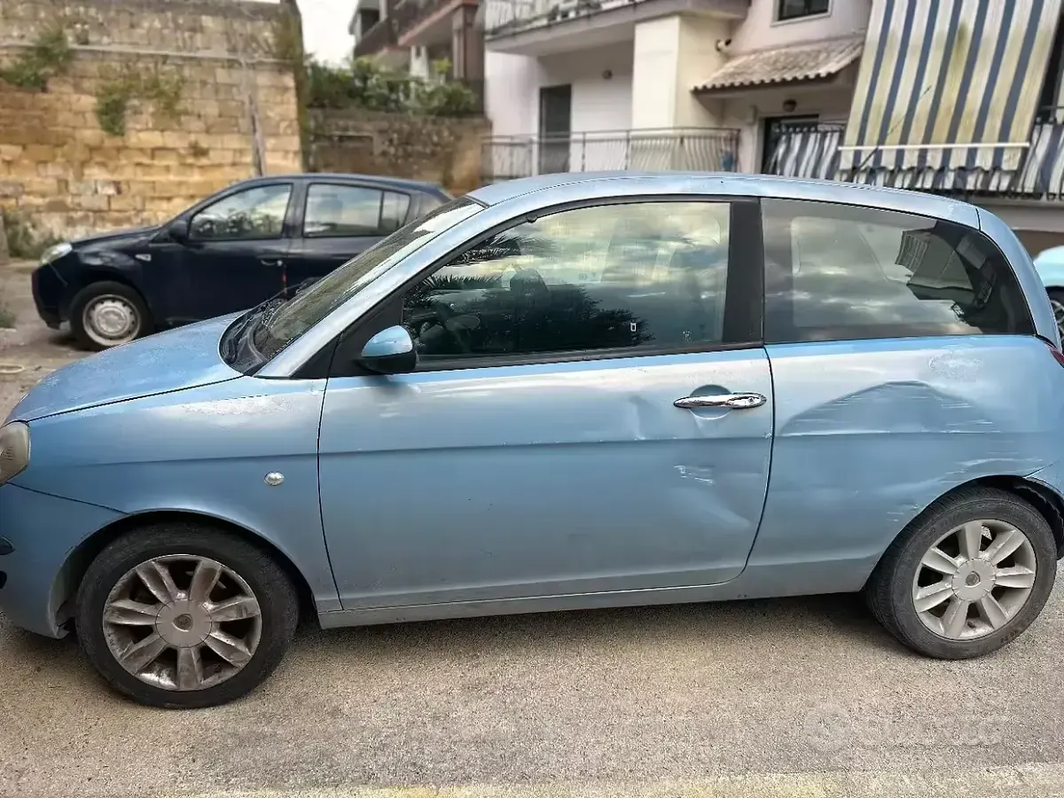 Gebraucht Lancia Ypsilon 69 PS (50 kW) 2004 Kleinwagen