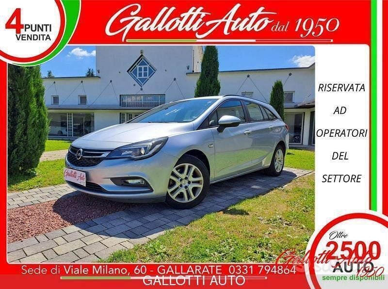 Argento Usata 2016 Opel Astra S Station wagon | 4990 € (Ottimo prezzo) - Immagine 1/4