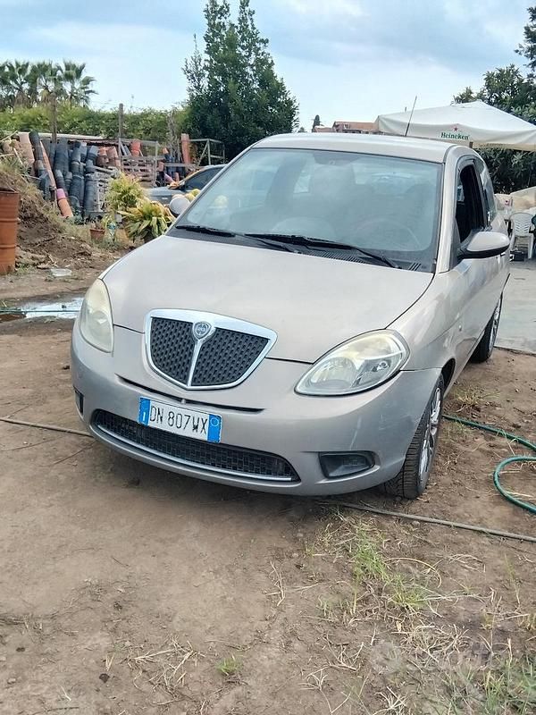 Usata Lancia Ypsilon 2008 Grigio Utilitaria