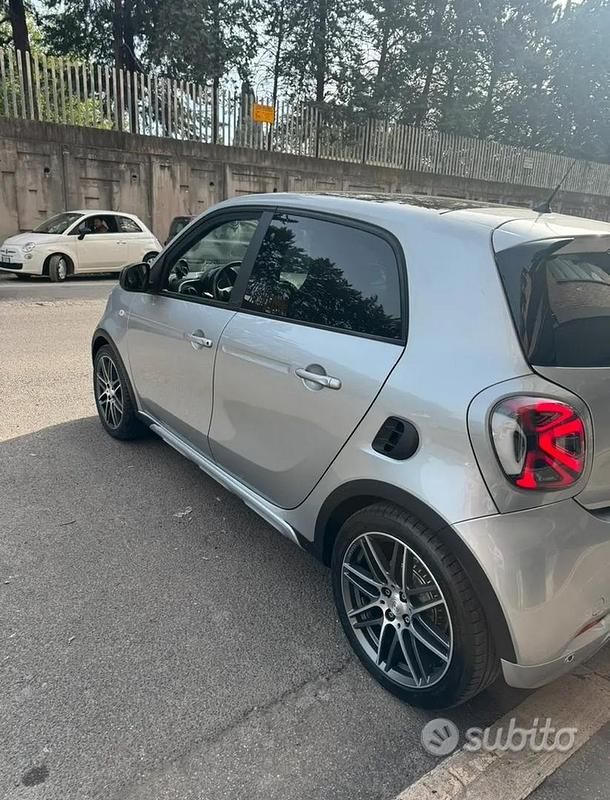 Usata Smart ForFour Brabus 109 CV (80 kW) 2017 Grigio Utilitaria
