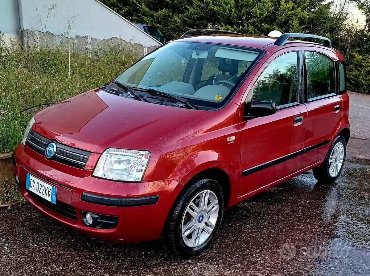 Usata Fiat Panda Emotion 70 CV (51 kW) 2005 Utilitaria