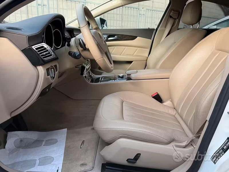 Usata Mercedes CLS250 204 CV (150 kW) 2012 Bianco Berlina