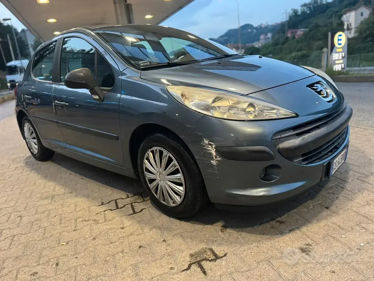 Usata Peugeot 207 68 CV (50 kW) 2006 Grigio Berlina