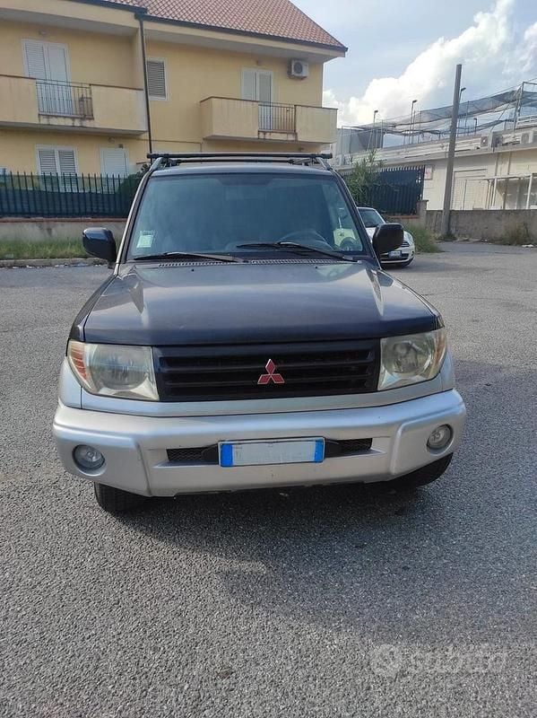Grigio Usata 2004 Mitsubishi Pajero SUV | 4700 € (Super prezzo) - Immagine 1/3