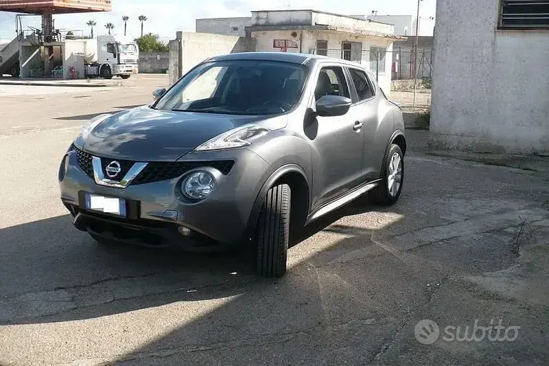 Usata Nissan Juke Tekna 110 CV (80 kW) 2018 Grigio SUV