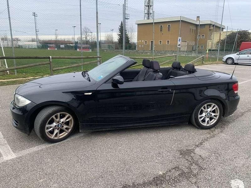 Usata BMW 118 Cabriolet 143 CV (105 kW) 2009 Nero Cabrio