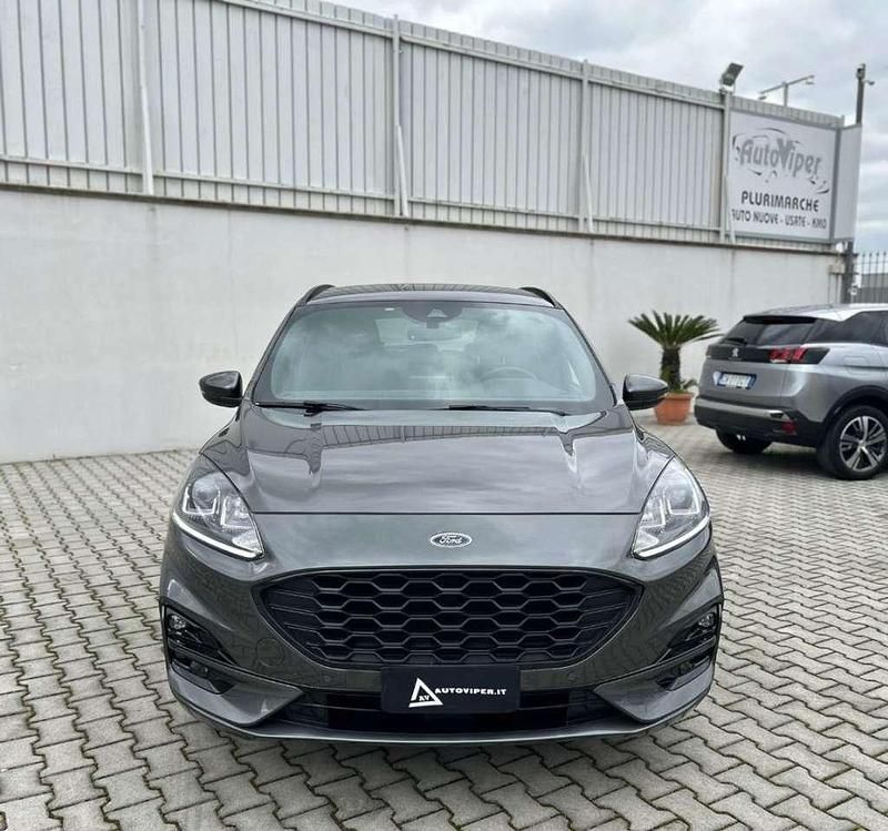 Usata Ford Kuga ST-Line 120 CV (88 kW) 2022 Grigio scuro SUV