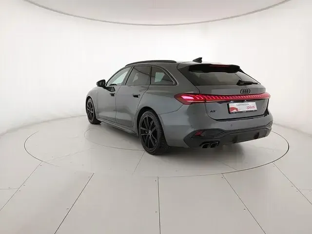 Usata Audi A5 S-Line 204 CV (150 kW) 2025 Grigio daytona perla Station wagon