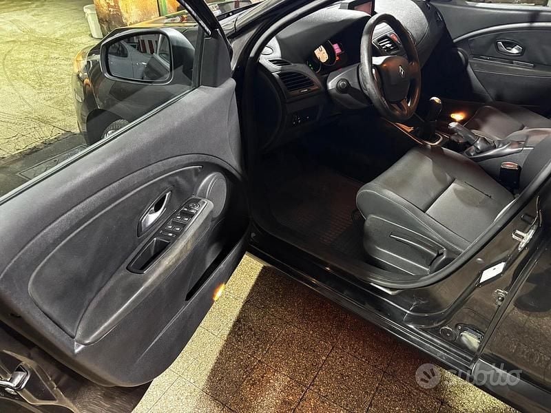 Usata Renault Mégane III 90 CV (66 kW) 2009 Nero Berlina