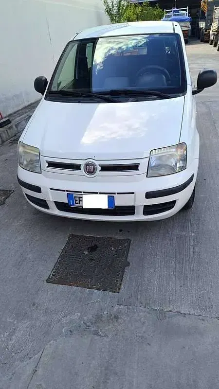 Usata Fiat Panda Dynamic 75 CV (55 kW) 2010 Bianco Utilitaria