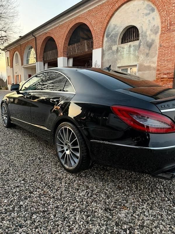 Usata Mercedes CLS350 265 CV (194 kW) 2012 Nero Berlina