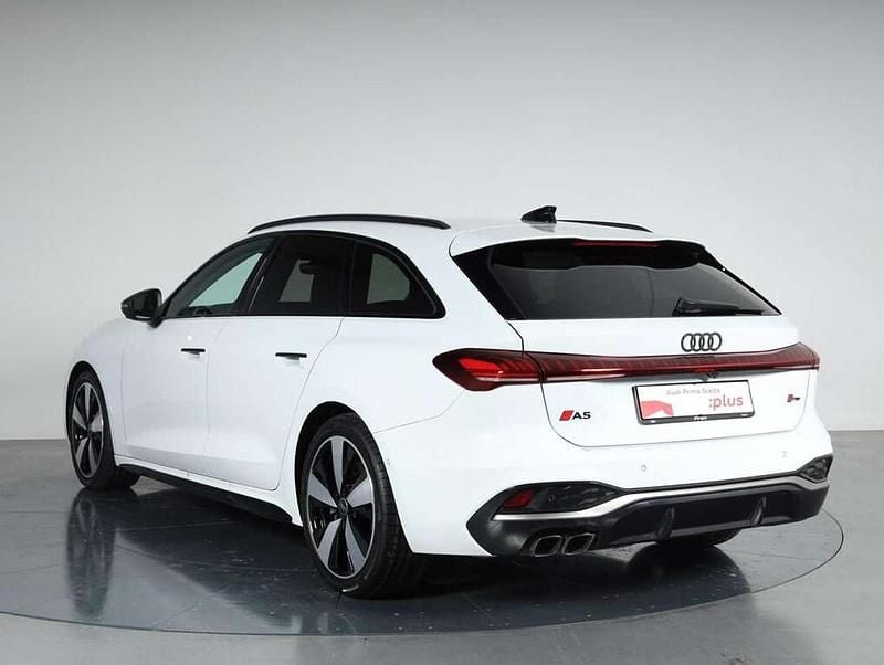 Usata Audi A5 S-Line 204 CV (150 kW) 2025 Bianco ghiacciaio metallizzato Station wagon
