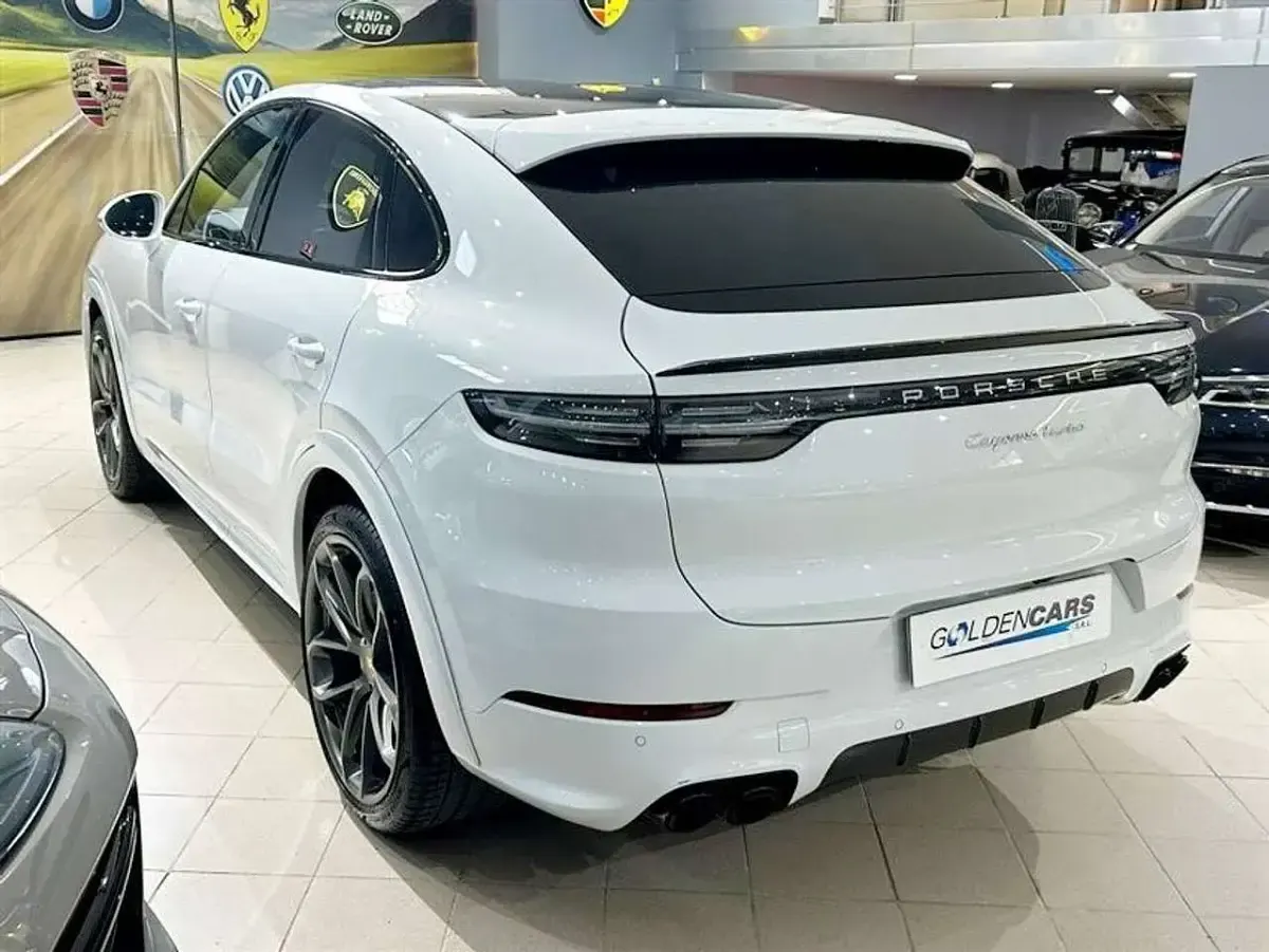 Usata Porsche Cayenne Turbo 549 CV (403 kW) 2019 Bianco SUV