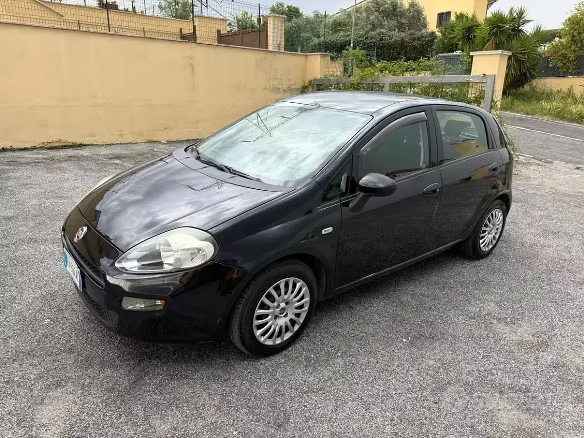 Usata Fiat Punto Street 95 CV (69 kW) 2018 Utilitaria