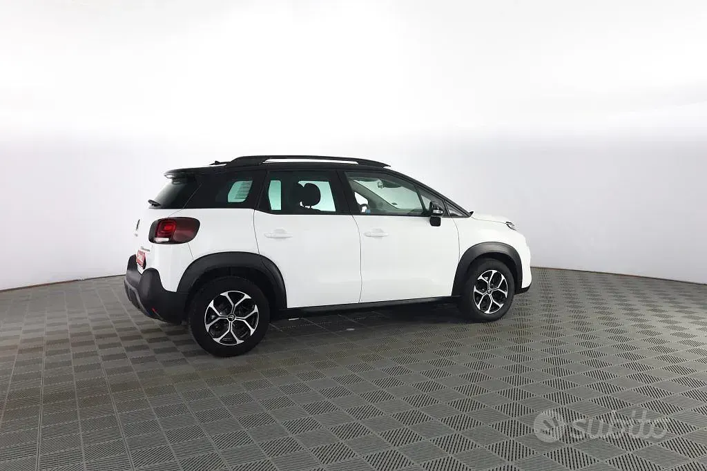 Usata Citroën C3 Aircross PureTech 110 CV (80 kW) 2024 Polar white con tetto onyx black SUV