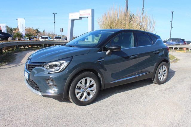 Usata Renault Captur Techno 145 CV (106 kW) 2022 Blue met SUV
