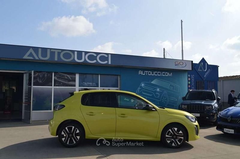 Usata Peugeot 208 Allure 101 CV (74 kW) 2025 Giallo agueda Utilitaria