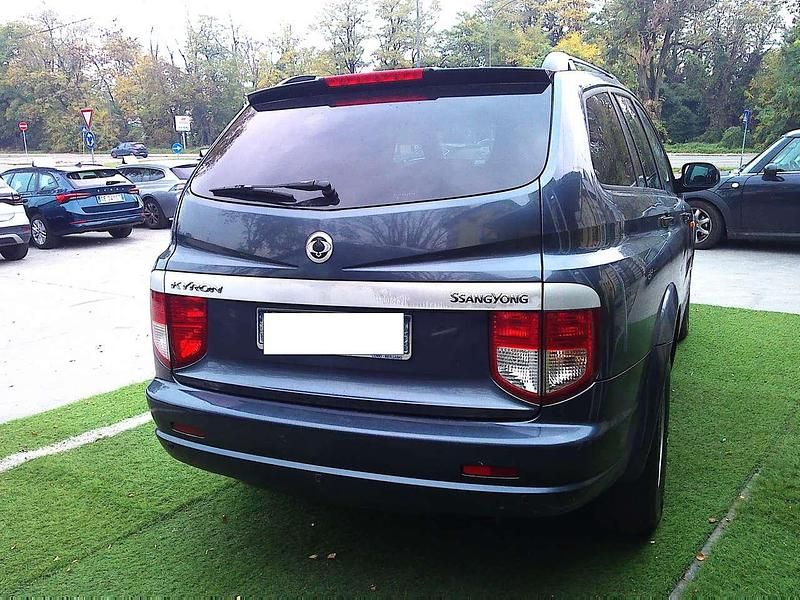 Usata SsangYong Kyron 141 CV (103 kW) 2007 Grigio SUV