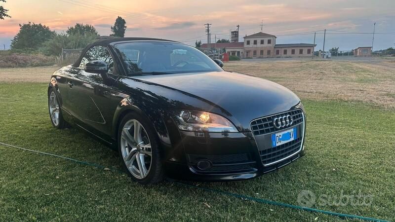 Nero Usata 2007 Audi TT Roadster Ambiente Cabrio | 11.700 € (Buon prezzo) - Immagine 1/4