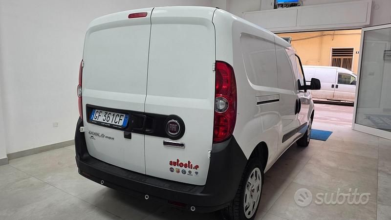 Usata Fiat Doblò S 105 CV (77 kW) 2021 Bianco Monovolume