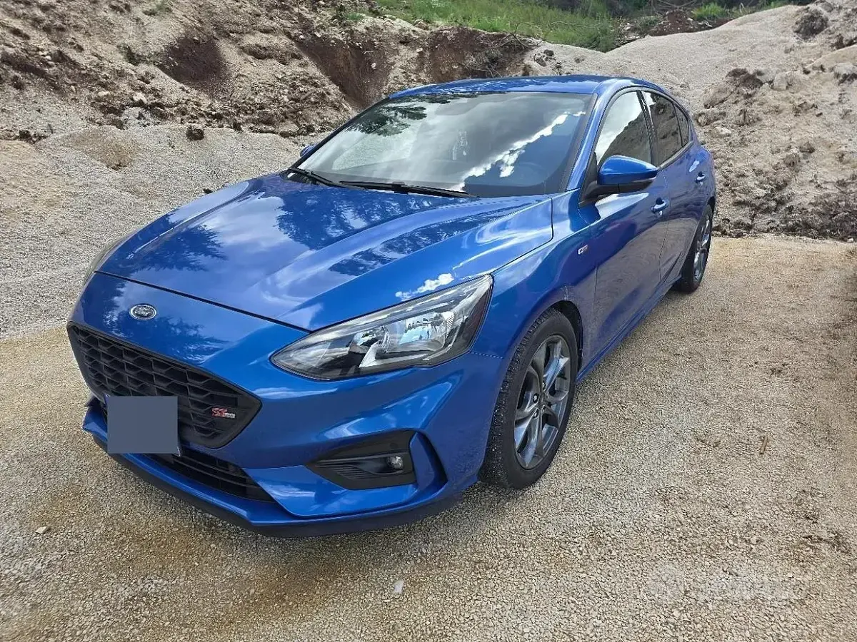 Usata Ford Focus 120 CV (88 kW) 2019 Blu Berlina