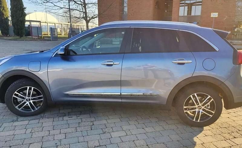 Usata Kia Niro Style 105 CV (77 kW) 2020 Blu/azzurro SUV