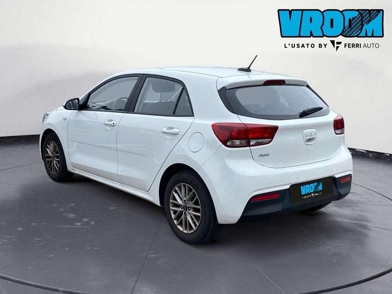Usata Kia Rio Style 84 CV (61 kW) 2023 Bianco Berlina