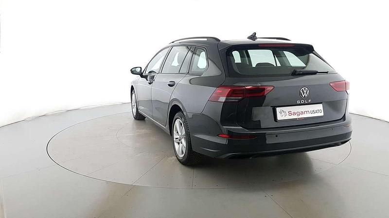 Usata VW Golf VIII Life 116 CV (85 kW) 2023 Grigio urano Station wagon