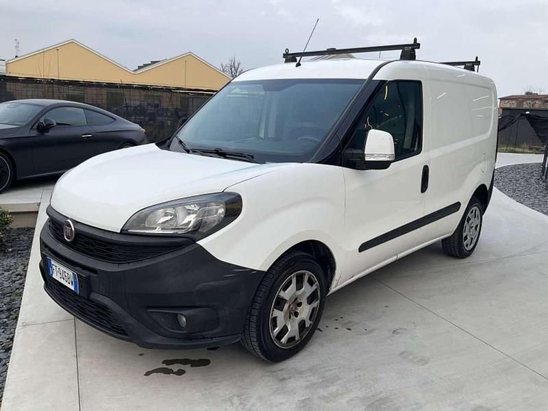 Usata Fiat Doblò 120 CV (88 kW) 2018 Bianco Monovolume