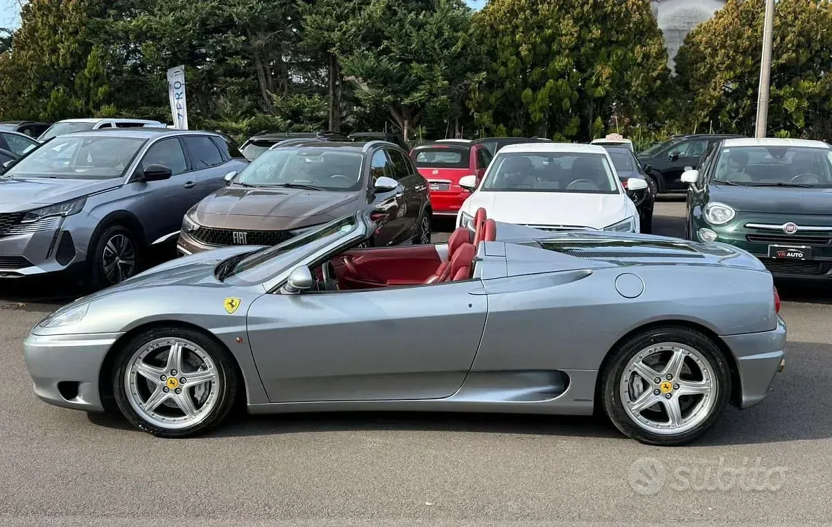 Usata Ferrari 360 400 CV (294 kW) 2003 Grigio Coupé