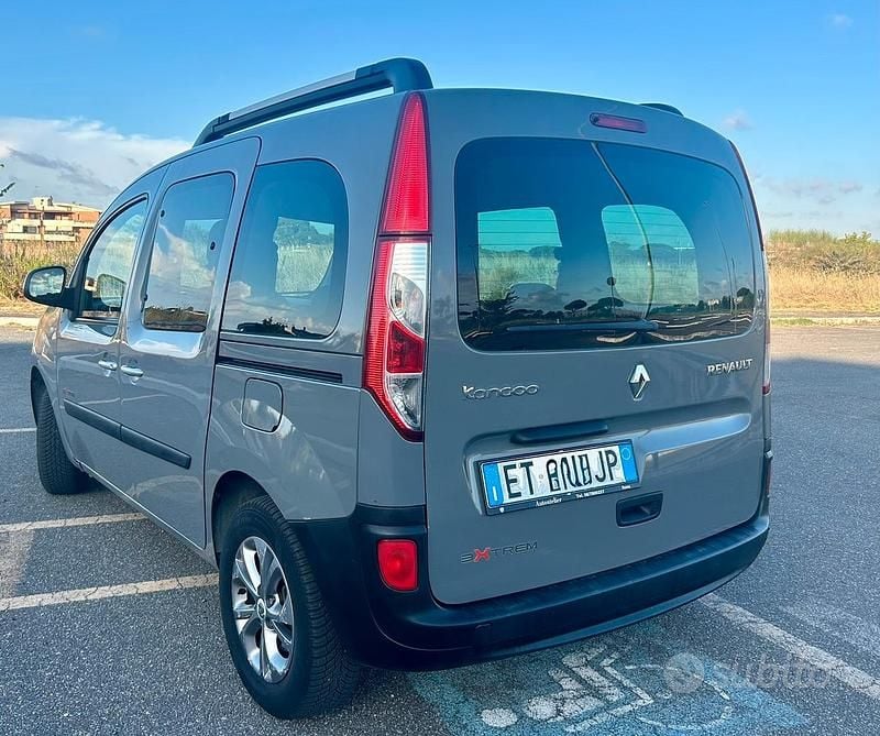 Usata Renault Kangoo Extreme 90 CV (66 kW) 2014 Grigio Monovolume