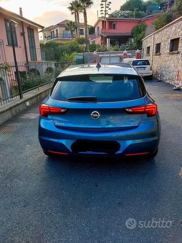 Usata Opel Astra 136 CV (100 kW) 2016 Berlina