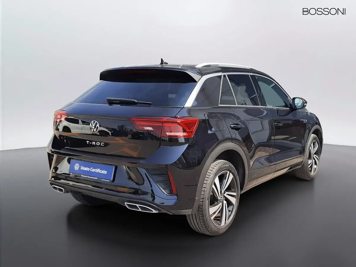 Usata VW T-Roc R-line 150 CV (110 kW) 2024 Nero SUV