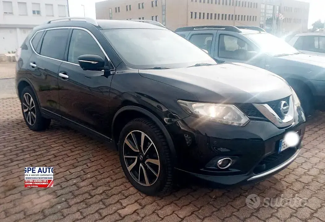 Usata Nissan X-Trail Tekna 131 CV (96 kW) 2016 Grigio SUV
