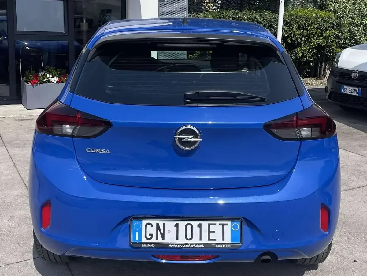 Usata Opel Corsa Edition 75 CV (55 kW) 2023 Blu/azzurro Utilitaria