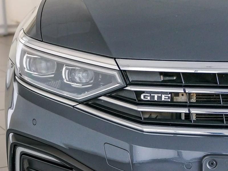 Usata VW Passat GTE 218 CV (160 kW) 2019 Grigio urano Station wagon