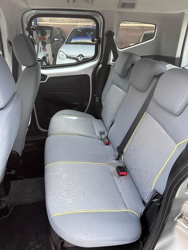 Usata Peugeot Bipper 75 CV (55 kW) 2012 Monovolume