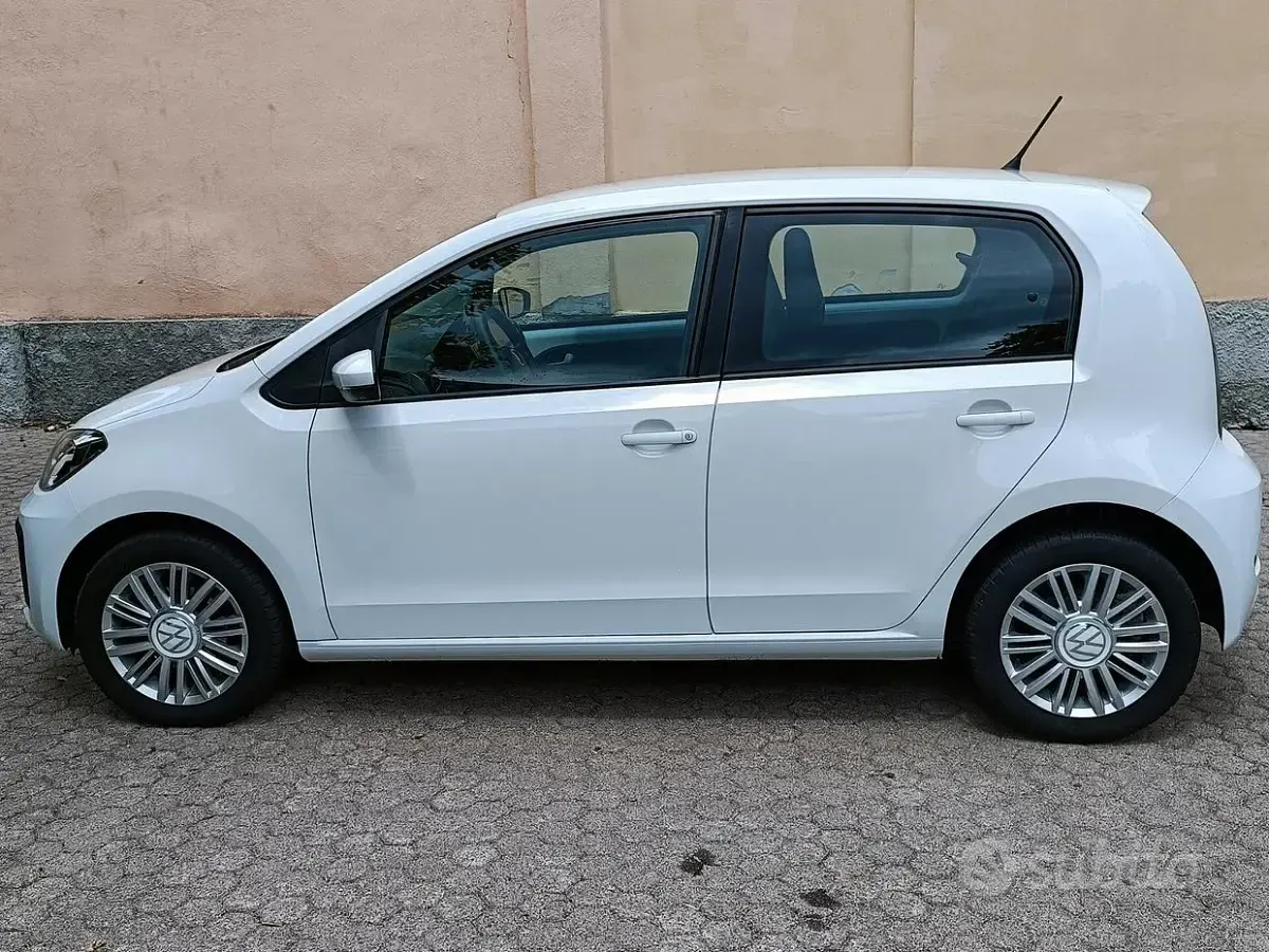 Usata VW up! Move 68 CV (50 kW) 2022 Bianco Utilitaria