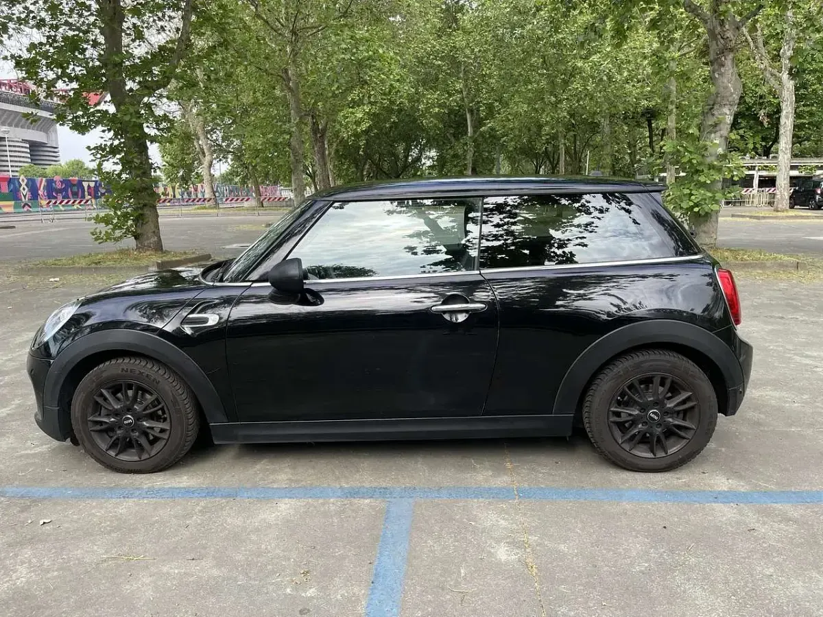 Usata Mini ONE 75 CV (55 kW) 2015 Nero Utilitaria