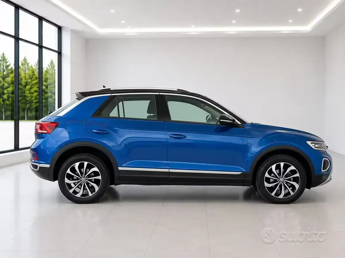 Usata VW T-Roc Style 110 CV (80 kW) 2021 Bluazzurro SUV