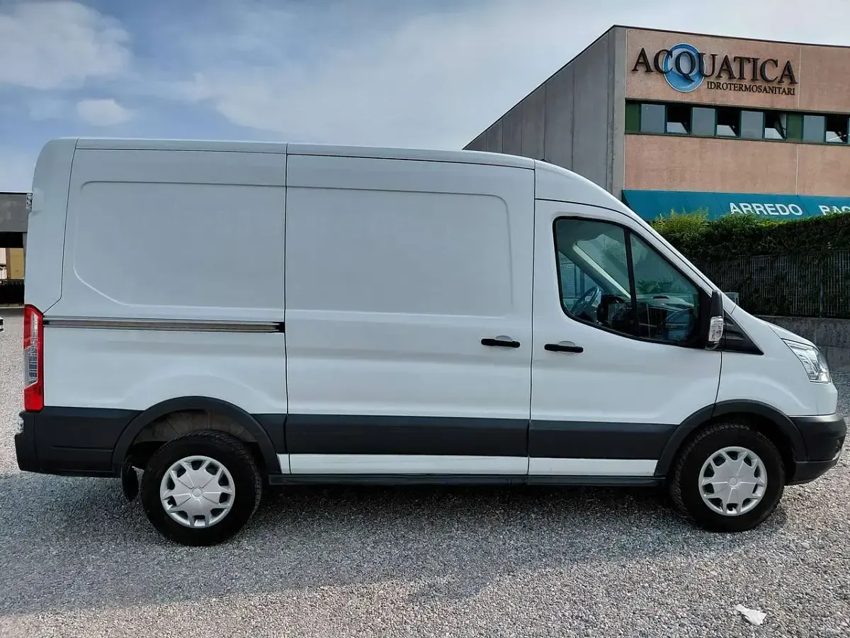 Usata Ford Transit 131 CV (96 kW) 2017 Bianco Furgone