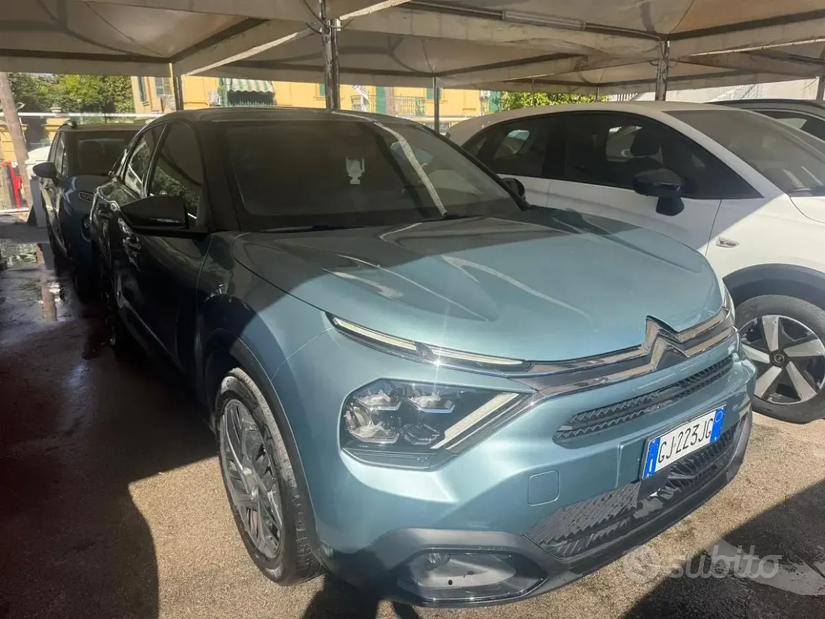 Usata Citroën C4 Shine 131 CV (96 kW) 2022 Bluazzurro Berlina