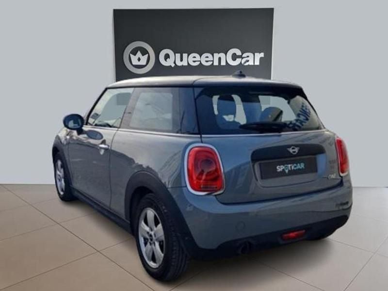 Usata Mini ONE 75 CV (55 kW) 2019 Grigio Utilitaria