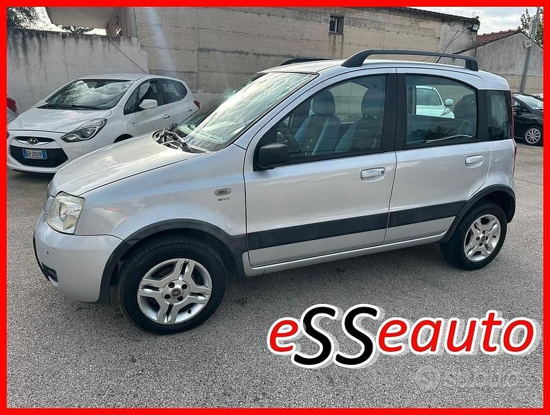 Usata Fiat Panda Climbing 59 CV (43 kW) 2009 Grigio Utilitaria