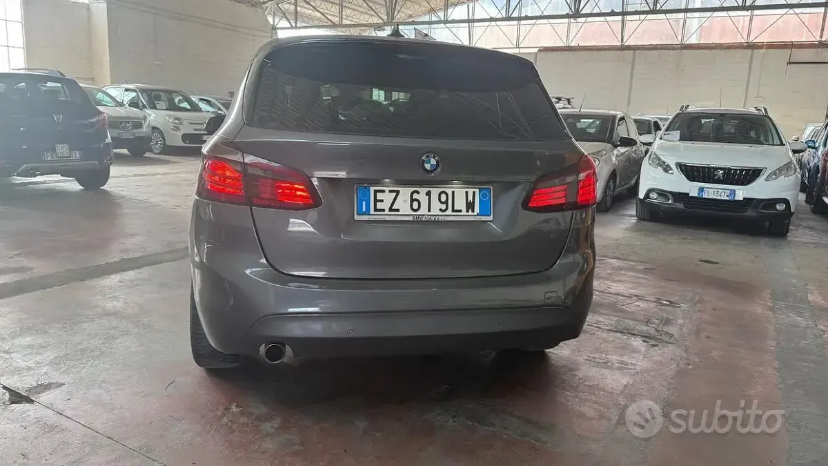 Usata BMW 218 Luxury Line 143 CV (105 kW) 2015 Grigio Coupé